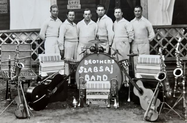 The Szabsaj Brothers band, Druskininkai, 1934