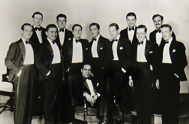 „The Park Central Orchestra“,
 antras iš dešinės Vic Briedis (p, cel), 1928.
 Iš asm. Vytauto Strolios archyvo